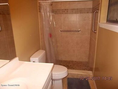 524 Mendel Ln, Titusville, FL 32796 - photo 4