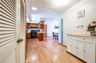 1302 Rocky Ford Rd, Columbus, IN 47203 - photo 4