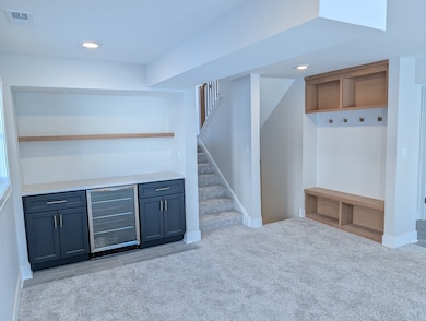 564 N Adele St, Elmhurst, IL 60126 - photo 3