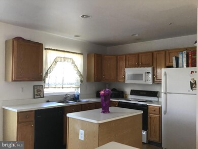 5215 Castlestone Dr, Rosedale, MD 21237 - photo 5