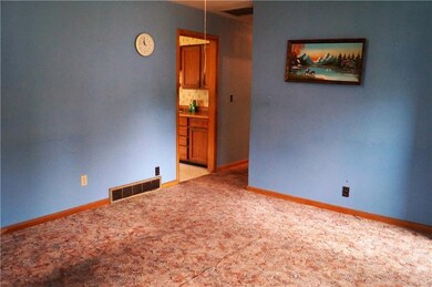 602 E 25th St S, Newton, IA 50208 - photo 3