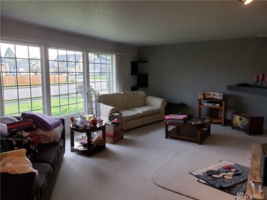 2415 30th Ave, Longview, WA 98632 - photo 2