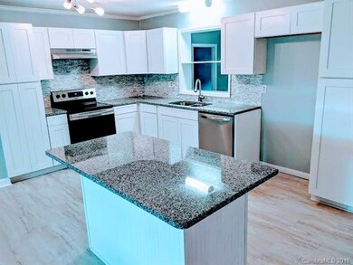 205 N Greenbriar Rd, Statesville, NC 28625 - photo 7