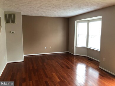 1111 Kings Crest Dr, Stafford, VA 22554 - photo 3