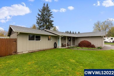 1216 NE Lafayette St, Albany, OR 97321 - photo 5