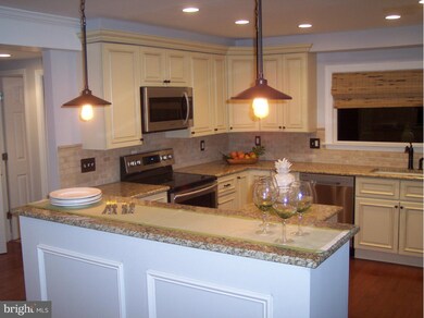 19017 High Point Dr, Gaithersburg, MD 20879 - photo 5