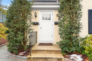 98 Valley Rd unit 4, Cos Cob, CT 06807 - photo 2