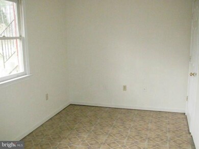 108 Fort King Dr, Colonial Beach, VA 22443 - photo 4