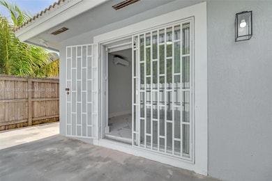 21870 SW 112th Ave unit B, Miami, FL 33170 - photo 5