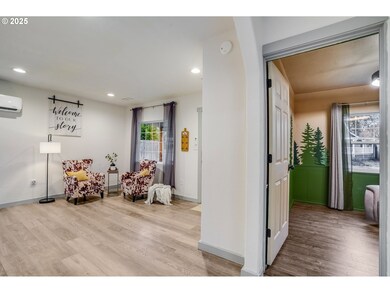 108 South St, Silverton, OR 97381 - photo 7