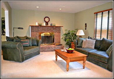 Family Room (1)
