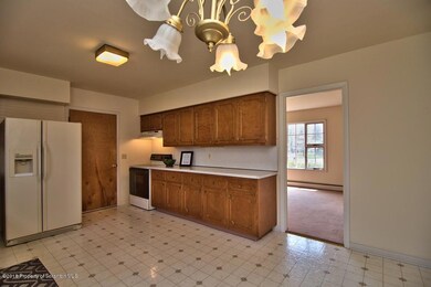 304 Blue Shutters Rd, Roaring Brook Township, PA 18444 - photo 3