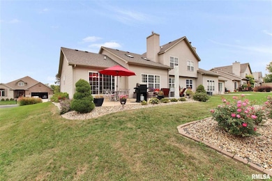 4604 N Weaverridge Blvd, Peoria, IL 61615 - photo 2