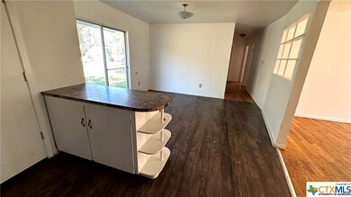 2402 Post Oak Ave, Copperas Cove, TX 76522 - photo 3