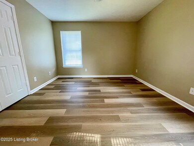 2650 Lindsay Ave unit 3, Louisville, KY 40206 - photo 6