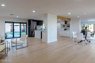 Kitchen / Dining