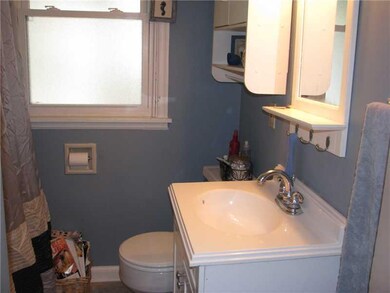 Full Bath.