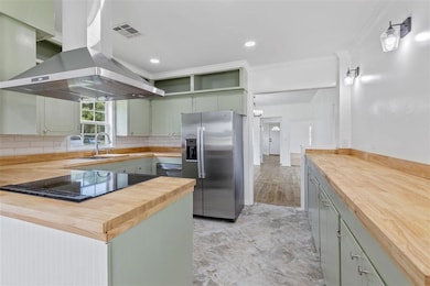 219 Clara St, Jennings, LA 70546 - photo 5