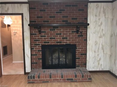 5019 Grandover Pkwy, Greensboro, NC 27407 - photo 5