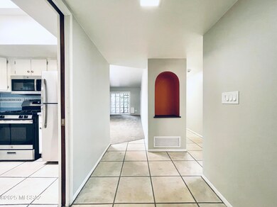 2139 E 10th St, Tucson, AZ 85719 - photo 3
