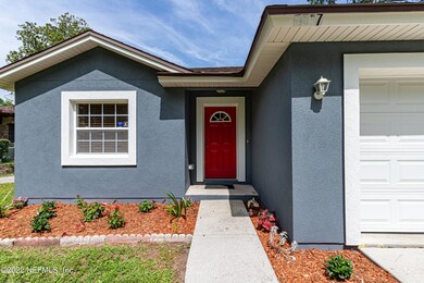 5517 Hyde Park Cir, Jacksonville, FL 32210 - photo 4