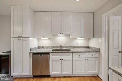 5909 Empire Way, Rockville, MD 20852 - photo 2