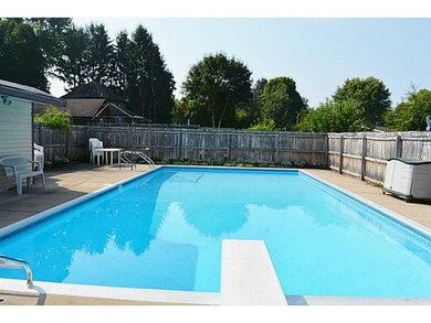 Swimming Pool/Hot Tub/Sauna.