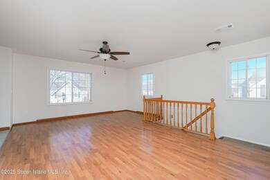 559 Correll Ave unit 34, Staten Island, NY 10309 - photo 7