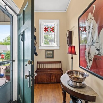 FOYER
