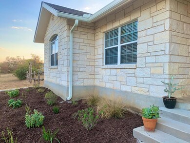 924 Southwoods Dr, Fredericksburg, TX 78624 - photo 5