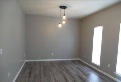 5271 Moore Loop, Crestview, FL 32536 - photo 3