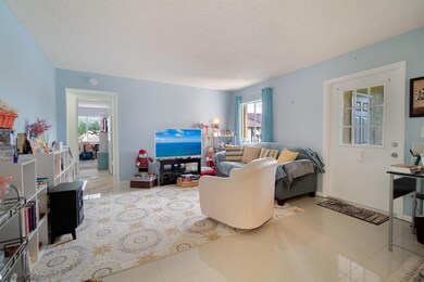 107 Lake Pine Cir unit D-2, Greenacres, FL 33463 - photo 3