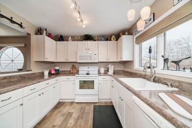 317 5th Ave unit 11, Manistee, MI 49660 - photo 5