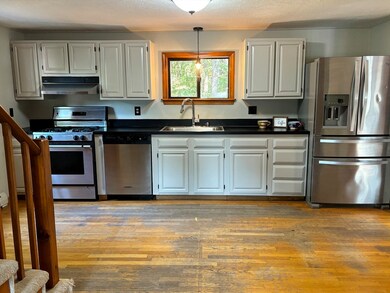 18 Indian Trail, Pembroke, MA 02359 - photo 2