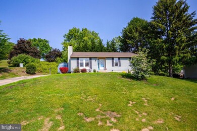 1300 Fairway Dr, Westminster, MD 21158 - photo 3