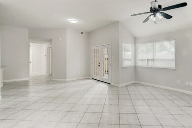 16102 Springbank Dr, Houston, TX 77095 - photo 2