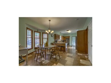 HUGE Breakfast Room, also a Breakfast Bar!