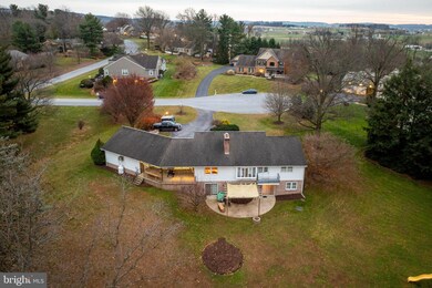 229 Maple Dr, New Holland, PA 17557 - photo 6