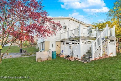 142 Great Kills Rd unit A, Staten Island, NY 10308 - photo 5