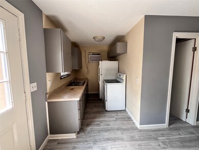 3907 Sayers St, Houston, TX 77026 - photo 2