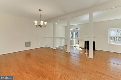3064 Southern Elm Ct, Fairfax, VA 22031 - photo 7