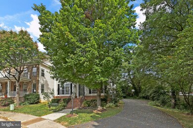 9778 Maple Trace Cir, Fairfax, VA 22032 - photo 4