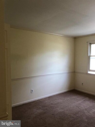 5801 Richardson Mews Square, Halethorpe, MD 21227 - photo 5