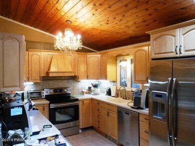 120 Granite Dr, Lords Valley, PA 18428 - photo 3