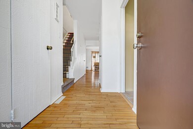 163 Canterbury Ct, East Windsor, NJ 08520 - photo 3