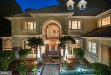 8142 Old Dominion Dr, McLean, VA 22102 - photo 2