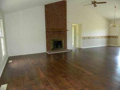 1003 Edgehill Dr, Lawrenceburg, KY 40342 - photo 2
