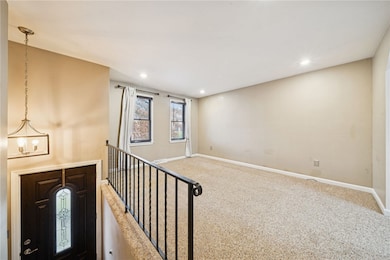 467 Rosanne Dr, Verona, PA 15147 - photo 3