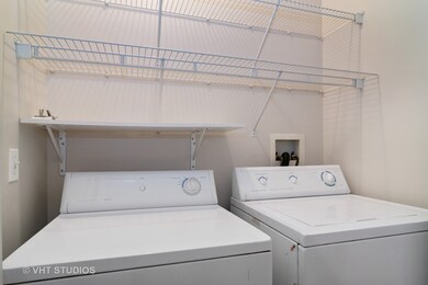 145 Barrypoint Rd unit 1S, Riverside, IL 60546 - photo 5