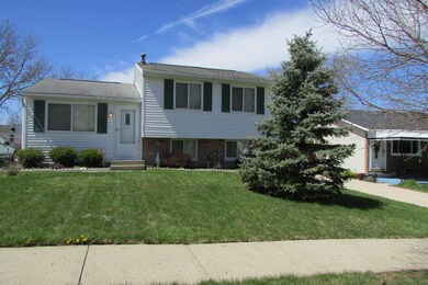 1671 Woodhurst Ct
